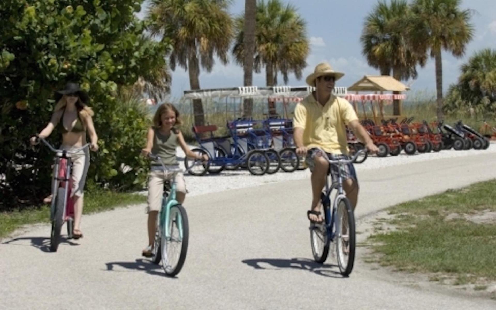 Affordable Two Bedroom Tropical Condo - Private Beach, Pools, Hot Tub St. Petersburg Esterno foto